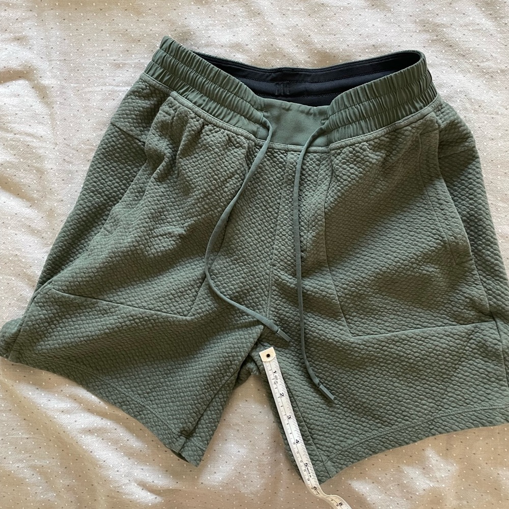 Lululemon men’s shorts